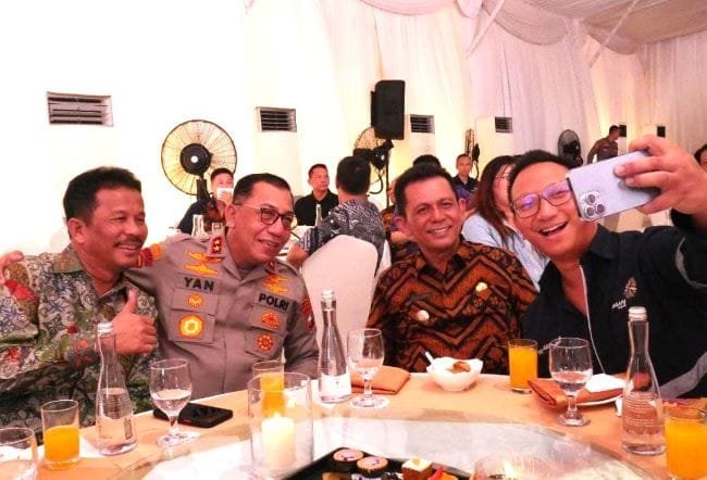 Hashim Pertemukan Tiga Kandidat Gubernur Kepri, Yan Fitri, Ansar, dan Rudi dalam Satu Frame