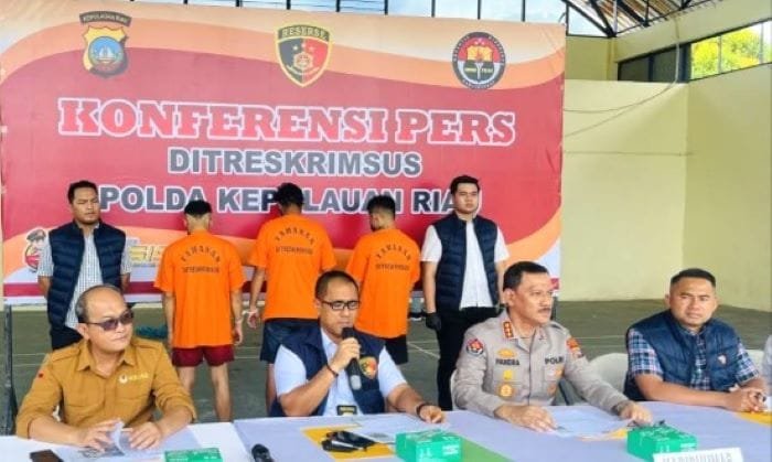 Polda Kepri Gagalkan Penyelundupan 1500 Benih Bening Lobster di Batam: Satu Diamankan, Satu Masuk DPO