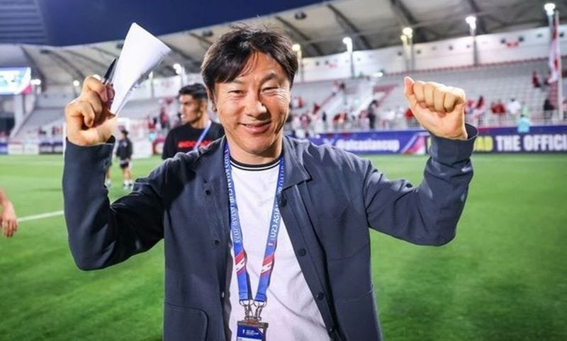 Tertawa Shin Tae-yong Soal Drawing Piala AFF 2024 Bikin Publik Vietnam Naik Darah