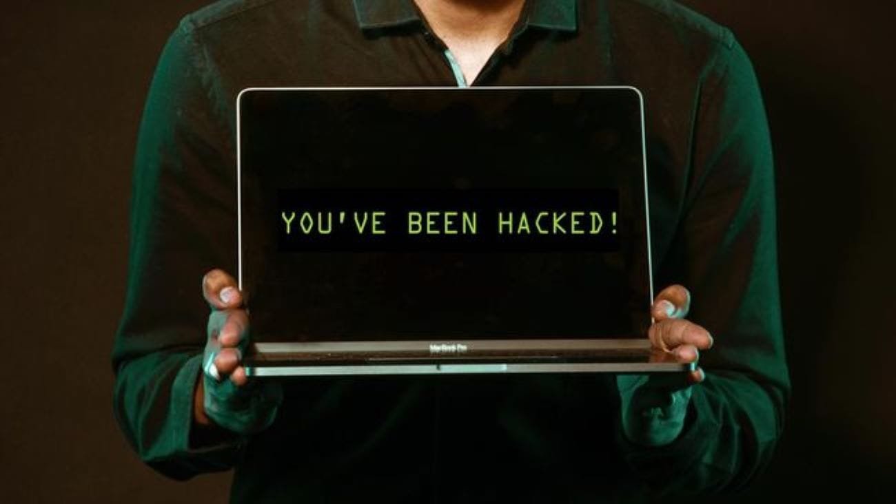 Hacker Asal China Ditangkap di Singapura: Operasikan Jaringan Komputer 'Zombie' untuk Penjahat Dunia Maya