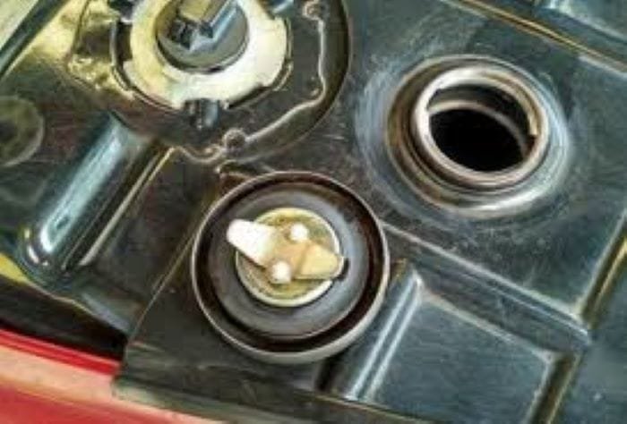 Tips Perawatan Motor: Pentingnya Menguras Tangki Secara Berkala