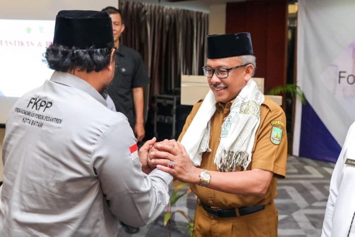 Sekda Kota Batam Membuka Rapat Kerja Pengurus FKPP Kota Batam