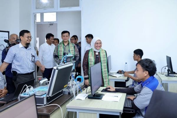 Menteri Tenaga Kerja Ida Fauziyah meresmikan BLK Batam Kabil (ist)