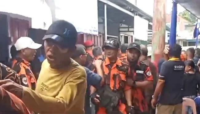Gara-gara Jatah Makan Siang, Peresmian Posko Pemenangan H. Muhammad Rudi di Tanjungpinang jadi Ricuh