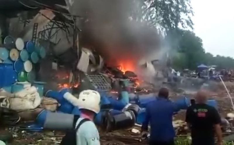Gudang Barang Bekas di Baloi Permai, Batam, Terbakar Habis