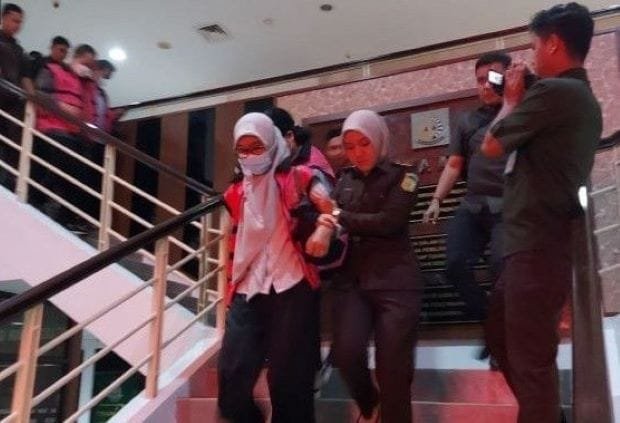 Jadi Tersangka, Kejari Batam Tahan Koruptor Kasus Proyek Renovasi BPJS Ketenagakerjaan