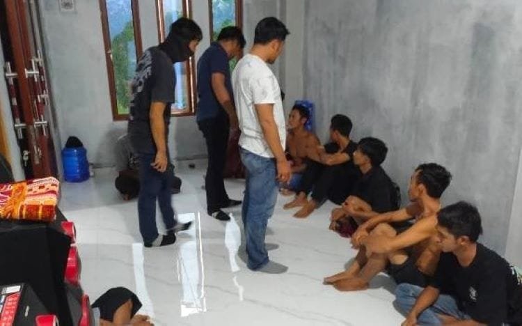 Polda Kepri Gagalkan Pengiriman 8 Pekerja Migran Ilegal ke Malaysia