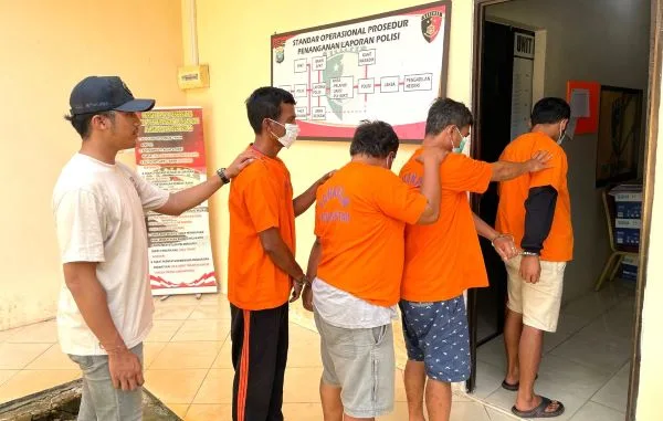Polres Bintan Berhasil Tangkap 4 Pemain Judi Kartu Remi Song