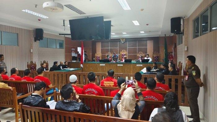 Sidang Perdana Kasus Oknum Satresnarkoba Polresta Barelang Digelar, 12 Terdakwa Hadapi Dakwaan Berat