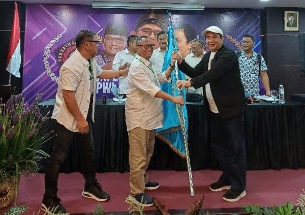 Duet Saibansah dan Parna Pimpin PWI Kepri dalam Konferprov Luar Biasa