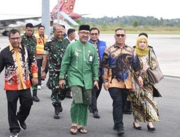 Wakil Gubernur Kepri Nyanyang Haris Pratamura Disambut Hangat Usai Dilantik oleh Presiden