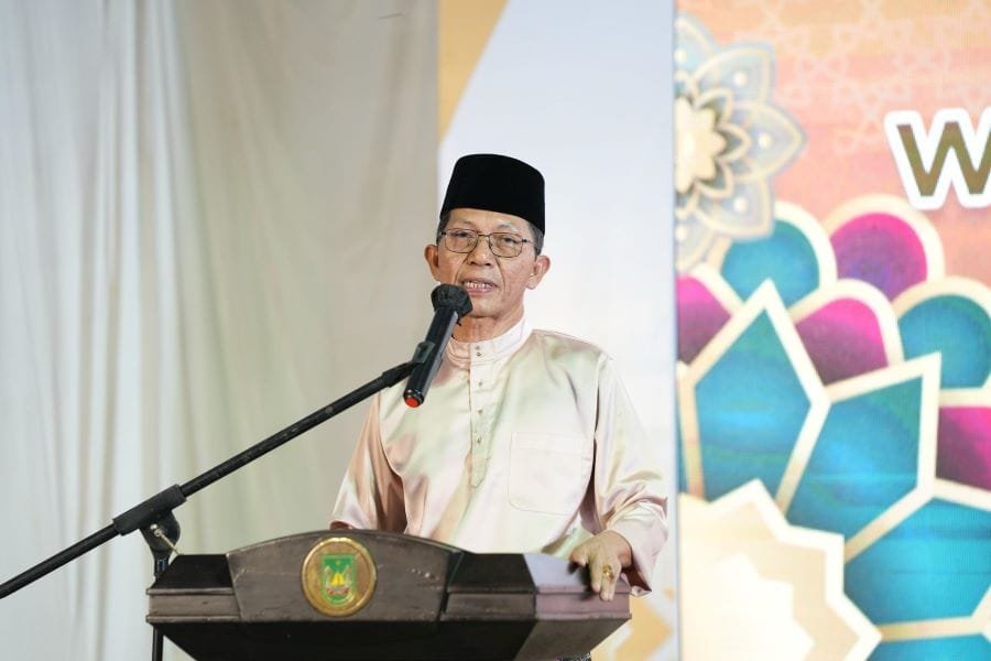 Ribuan Warga Hadiri Buka Puasa Bersama Amsakar Achmad dan Li Claudia Chandra di Batam