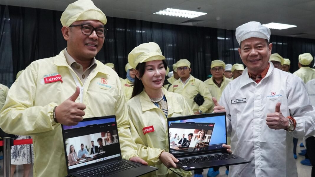 Li Claudia Hadiri Peresmian Fasilitas Perakitan Laptop Pertama di Indonesia