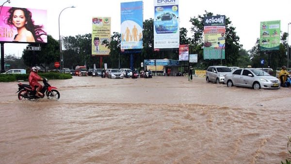Banjir Melanda Kota Batam Akibat Hujan Ekstrem, Warga dan Infrastruktur Terdampak