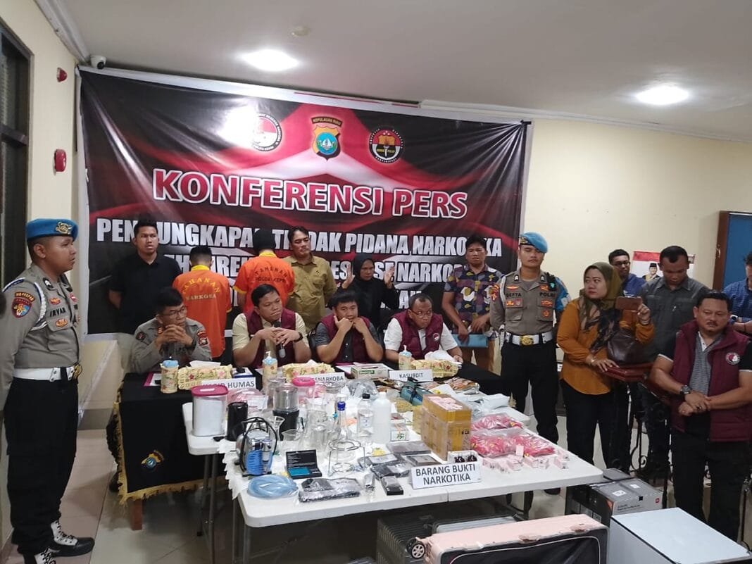 Polda Kepri Ungkap Minilab Narkoba di Apartemen Mewah Harbour Bay Batam