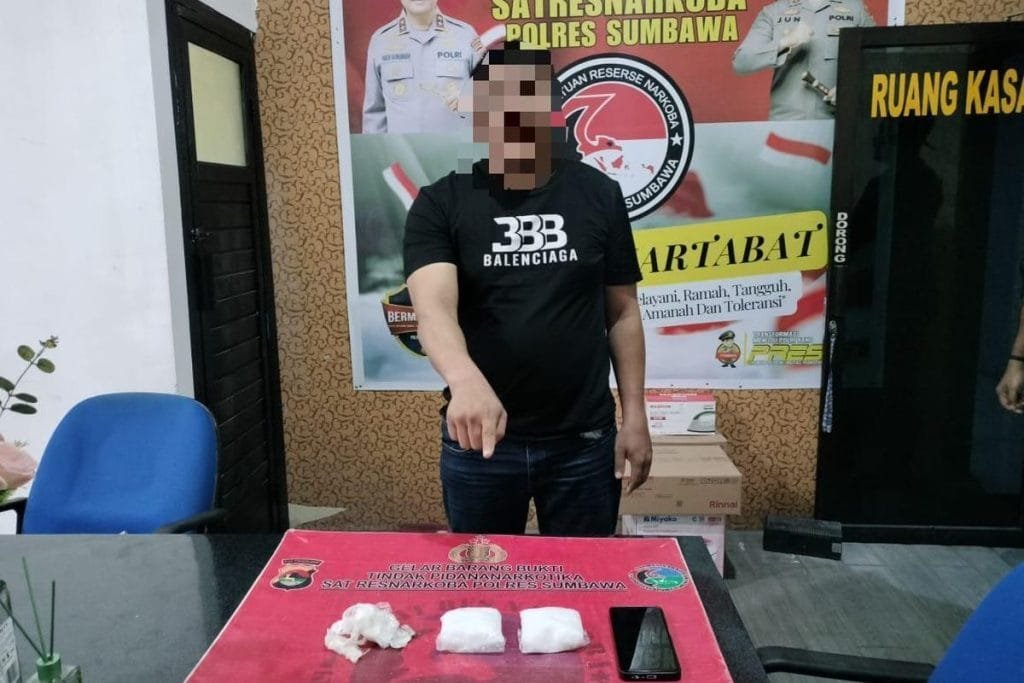 Pria Asal Batam Ditangkap di Sumbawa, Selundupkan 198 Gram Sabu dari Pekanbaru