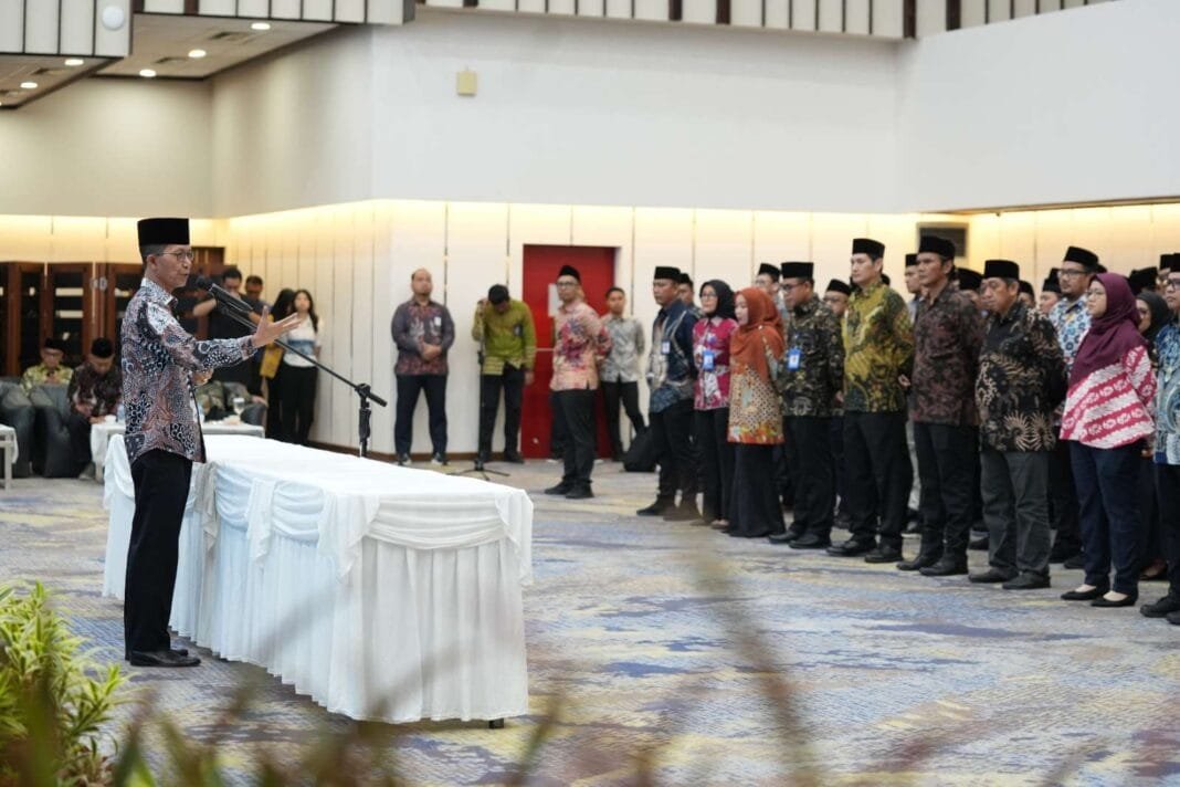 Amsakar Achmad Lantik 297 Pejabat Baru di BP Batam, Tegaskan Kepemimpinan Adaptif untuk Majukan Kota