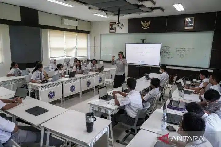 Pemerintah Luncurkan Sekolah Garuda di 16 Titik, Langkah Strategis Menuju Generasi Emas 2045